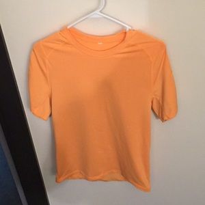 Lululemon Metal Vent